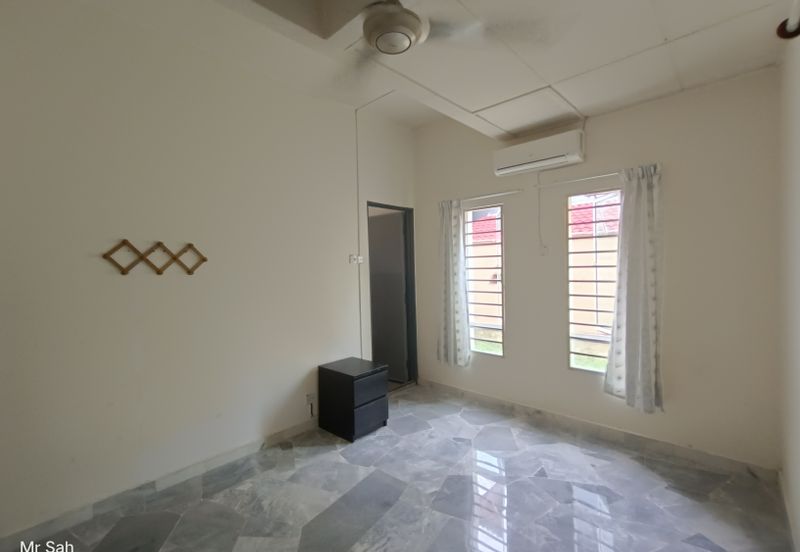 Taman Tasik Semenyih (Lake Residence)