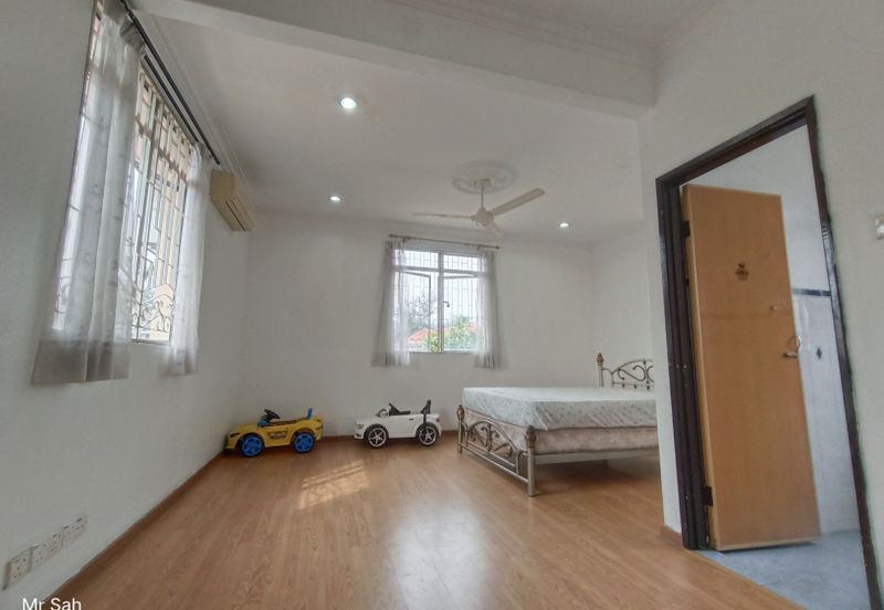 Taman Tasik Semenyih (Lake Residence)