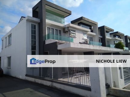 (END LOT) 2 STOREY SUPERLINK @ TIARA EAST, Selangor, Semenyih