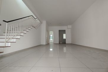 Cradleton @ Eco Majestic