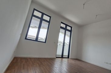 Cradleton @ Eco Majestic