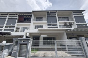 Parkfield Residences, Tropicana Heights