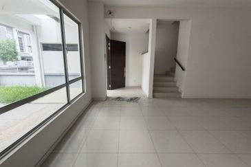 Parkfield Residences, Tropicana Heights