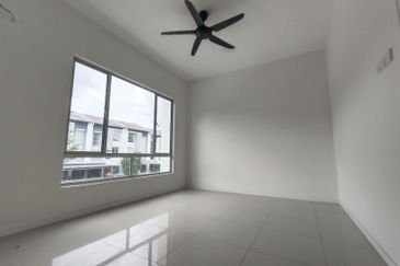 Parkfield Residences, Tropicana Heights