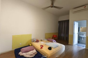 Parkfield Residences, Tropicana Heights