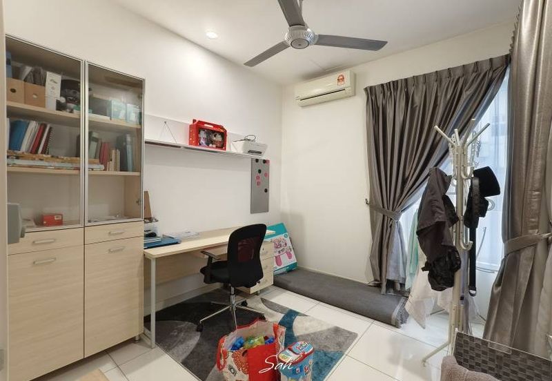 Parkfield Residences, Tropicana Heights