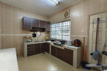 Bandar Tun Hussein Onn