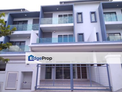 (22x70 FULL LOAN) 3 STOREY @ TAMAN SERI SEGAR, Selangor, Semenyih