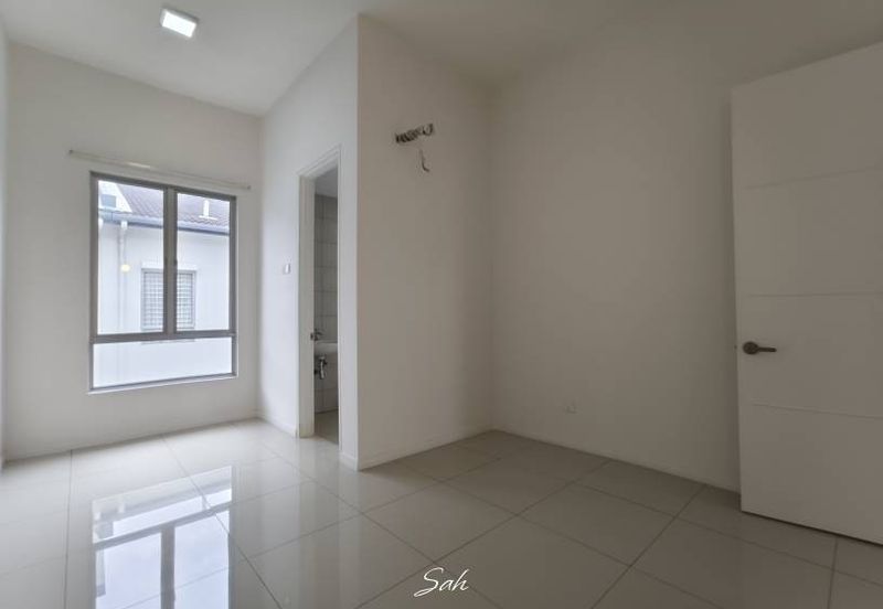 Fairfield Residences, Tropicana Heights