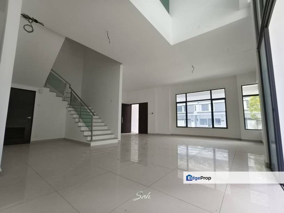 (BRAND NEW) 3 STOREY SEMI-D @ SAUJANA HEIGHTS, Selangor, Kajang
