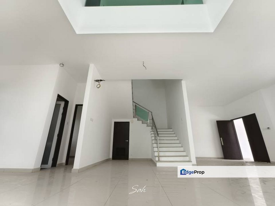 (BRAND NEW) 3 STOREY SEMI-D @ SAUJANA HEIGHTS, Selangor, Kajang
