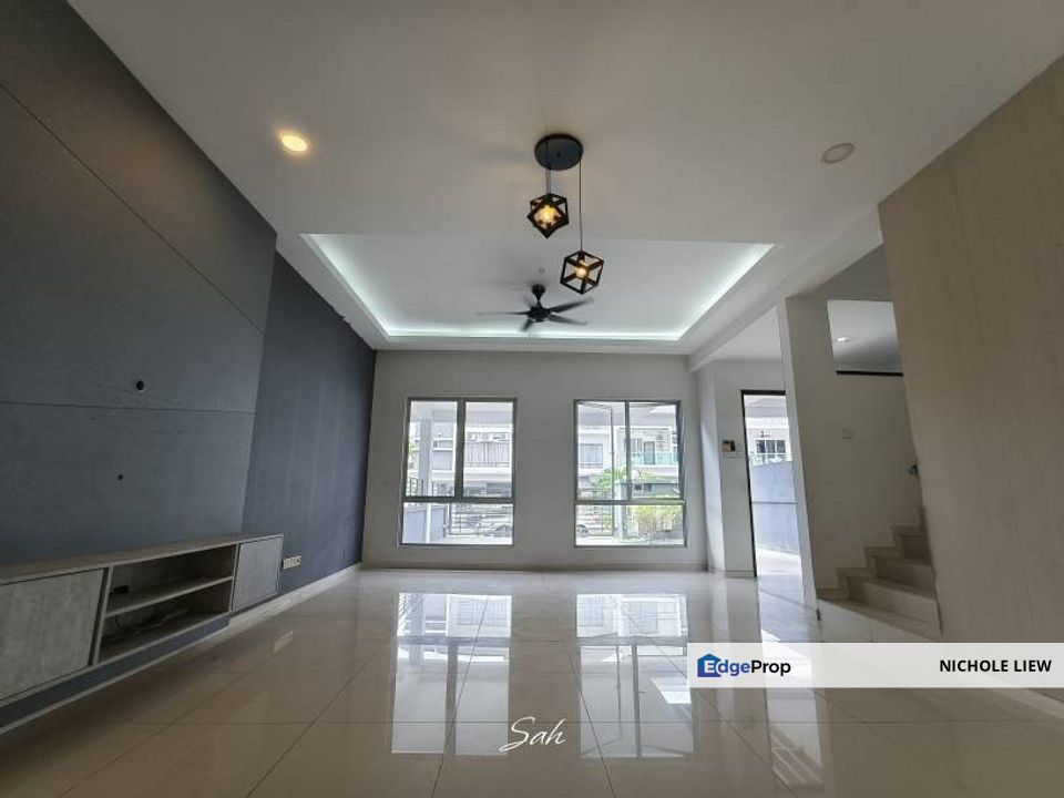 (MOVE IN CONDITION + FULL LOAN) 3 STOREY SUPERLINK @ TROPICANA HEIGHTS, Selangor, Kajang