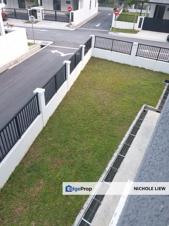 (NEW END LOT + EXTRA LAND) 3 STOREY VILLA @ TROPICANA HEIGHTS, Selangor, Kajang