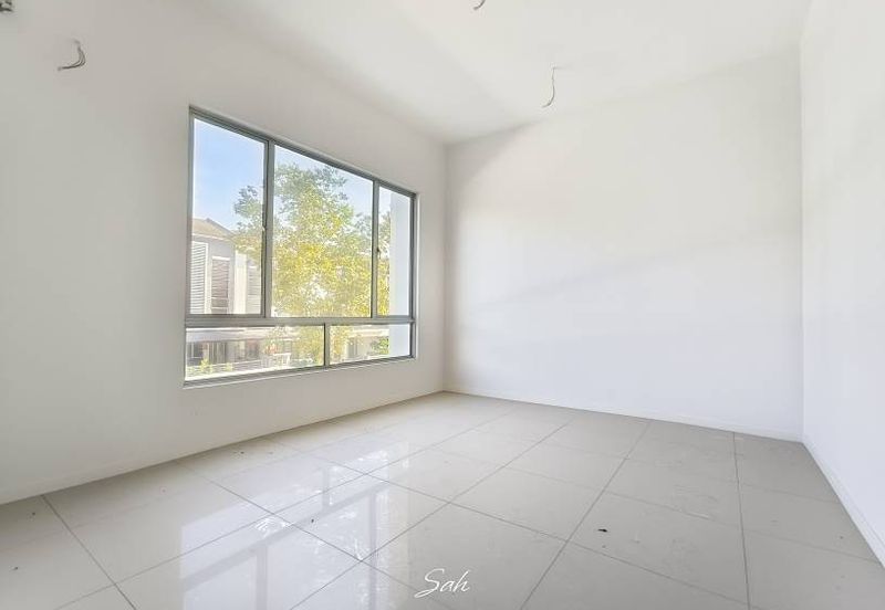 Fairfield Residences, Tropicana Heights