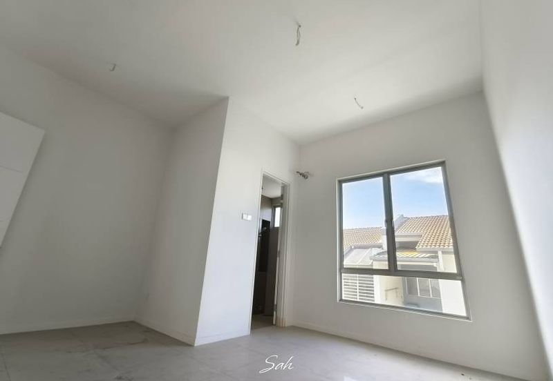 Fairfield Residences, Tropicana Heights