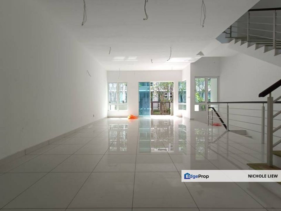 3 STOREY SUPERLINK @ TIARA SOUTH, SEMENYIH, Selangor, Semenyih