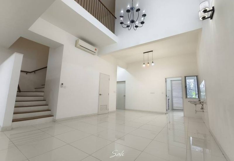 Parkfield Residences, Tropicana Heights