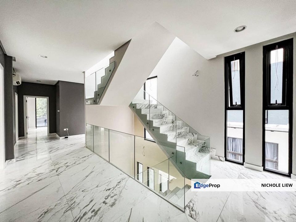 (LUXURY BRAND NEW) 3 STOREY BUNGALOW @ PERDANA LAKEVIEW EAST, Selangor, Cyberjaya