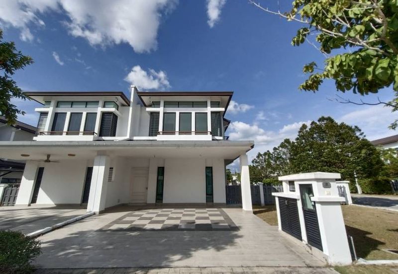 Tenderfields @ Eco Majestic