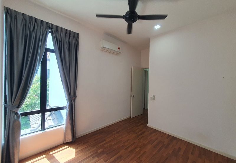 Tenderfields @ Eco Majestic