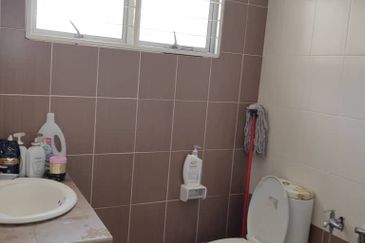 2.5 Storey House For Sale In Taman Indah Gemilang