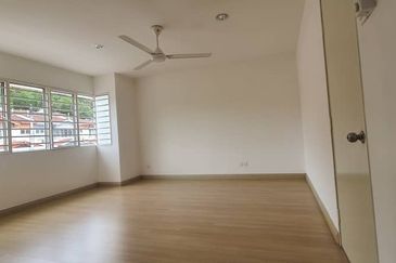 Semi-D House For sale In Batu Caves