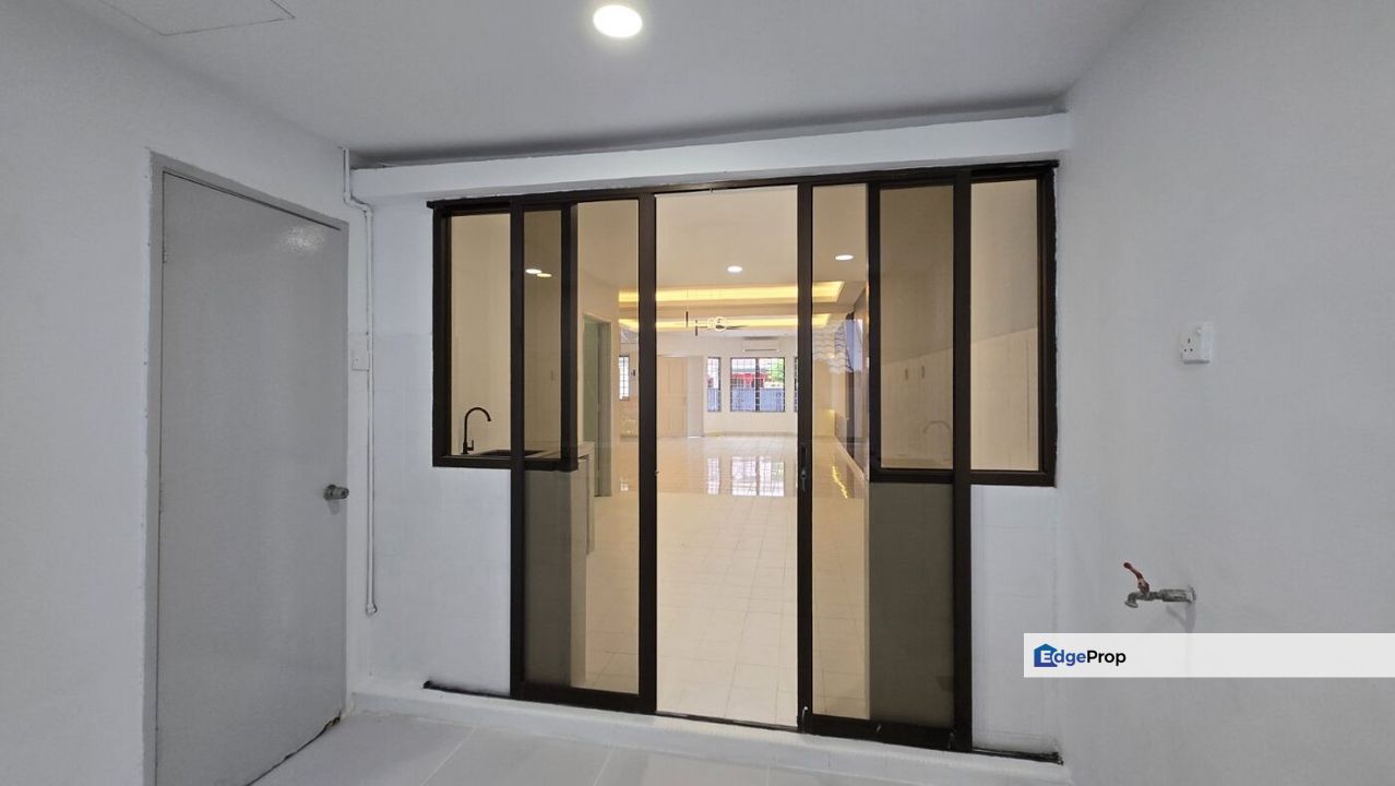 Double Storey House For Rent In Bandar Utama, Selangor, Petaling Jaya
