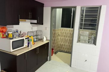 Angsana Apartment @ Taman Raintree