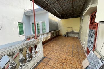 Double Storey House For Sale In Selayang