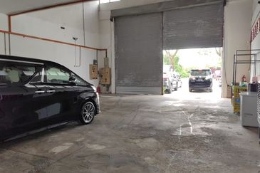 Semi-D Factory For Rent In Batu Caves