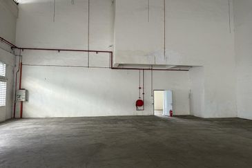 3 Storey Semi-D Factory For Sale In Rawang