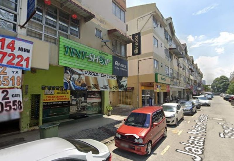 Shop For Sale in Kepong