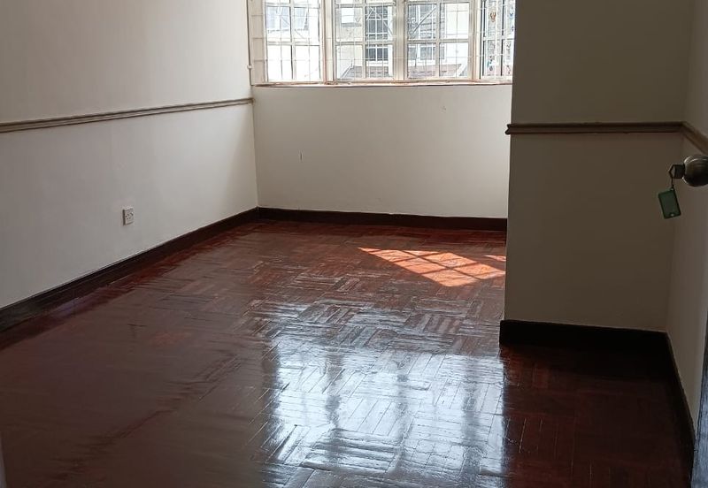 Double Storey Corner For Rent In Bandar Sri Damansara