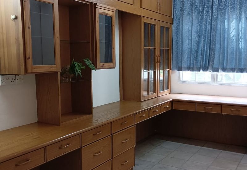 Double Storey Corner For Rent In Bandar Sri Damansara