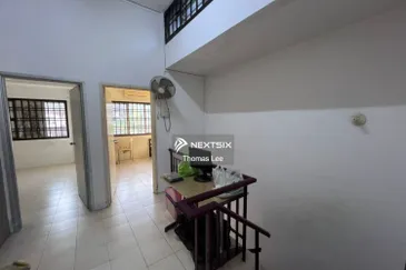 Taman Tampoi Indah II, Villa Ros