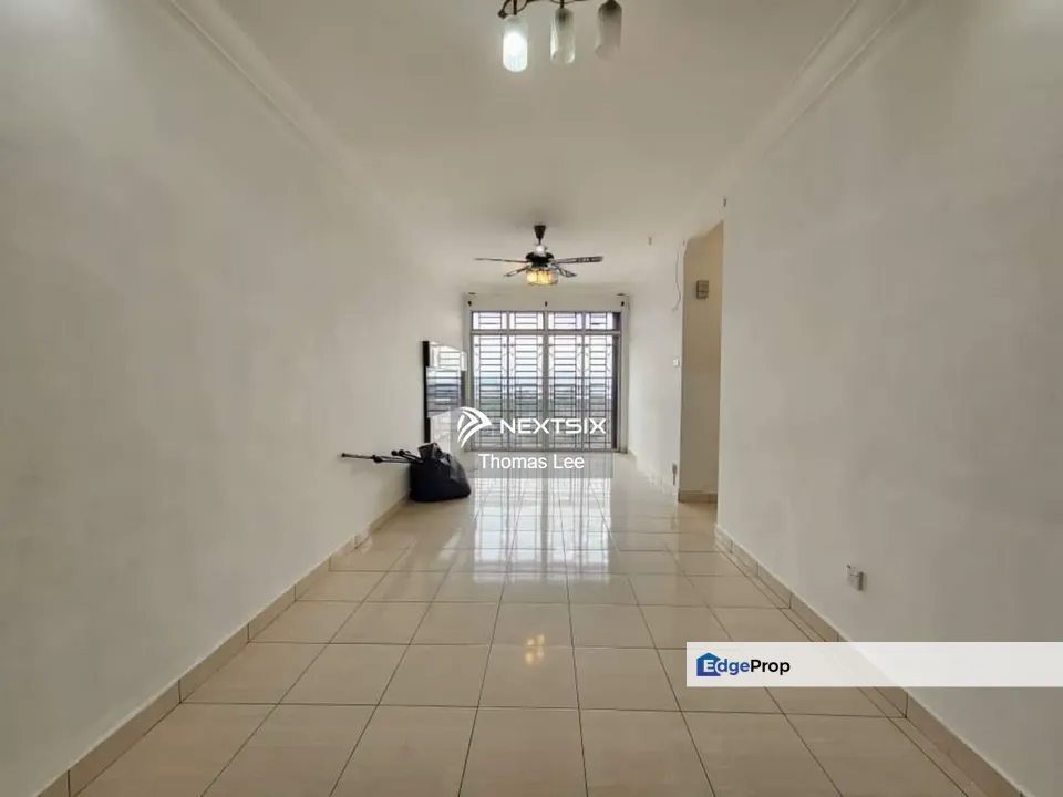 Kipark Apartment🔥【Taman Tampoi Indah公寓出售🏢 就在Kipmart旁边🛍️, Johor, Tampoi