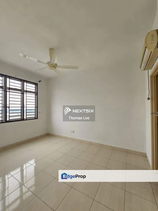 Kipark Apartment🔥【Taman Tampoi Indah公寓出售🏢 就在Kipmart旁边🛍️, Johor, Tampoi