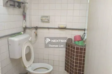 Flat Taman Ungku Tun Aminah