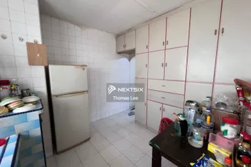 Flat Taman Ungku Tun Aminah