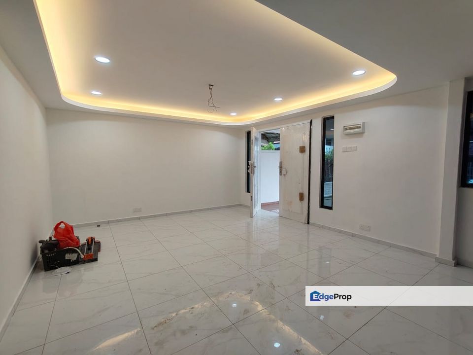 🔥🏡 #Kota Kulai 双层排楼🌟 稀有华人区😎 走路就到小学📚 全新装修❤️ 美美干净入住🎨 , Johor, Kulai