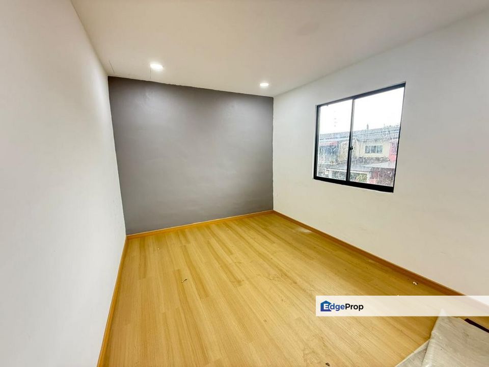 🔥🍀#Permas Jaya✨ 【黄金地点❤️稀有双层廉价屋出售😍】自住出租包满意🥳, Johor, Permas Jaya/Senibong