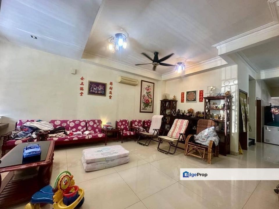 🔥🌟 #SuteraPerling🔥 屋况良好·双层排楼登场😘 单位已装修还装了太阳能⚡️ , Johor, Johor Bahru