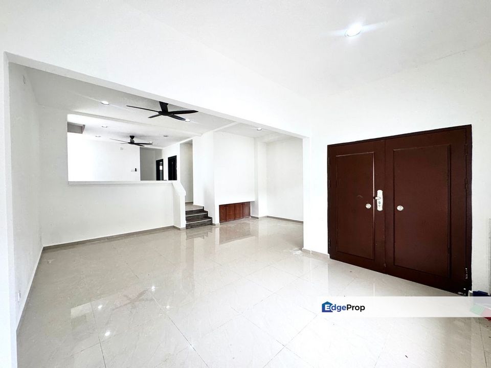 别划走先～👋 这间 #TamanTasek🔥 黄金地段南滨园 双层EndLot值得你停下来看看！💥 整间装修+扩建靓靓～✨, Johor, Johor Bahru