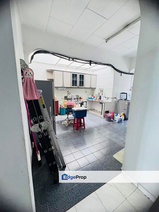 Penggawa Barat 单层排屋🌟 Skudai Highway 旁边 出入方便有巴士站通往第一关卡😍😍😍, Johor, Johor Bahru