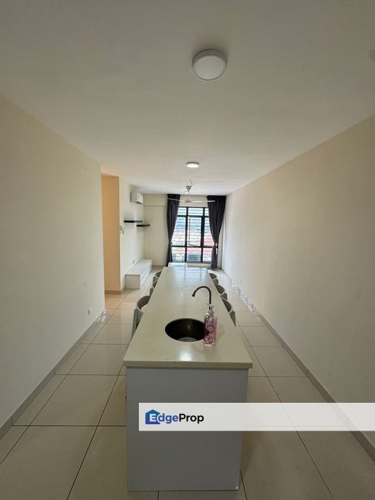 🏢 #ArcAustinHills #FullLoan 公寓出售❤️ 基本家具都在，简单整理就可以直接住👍 , Johor, Johor Bahru