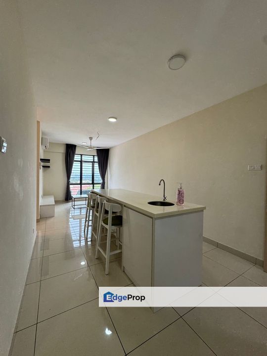 🏢 #ArcAustinHills #FullLoan 公寓出售❤️ 基本家具都在，简单整理就可以直接住👍 , Johor, Johor Bahru