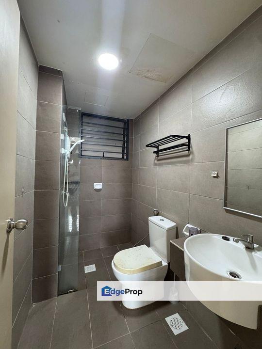 🏢 #ArcAustinHills #FullLoan 公寓出售❤️ 基本家具都在，简单整理就可以直接住👍 , Johor, Johor Bahru