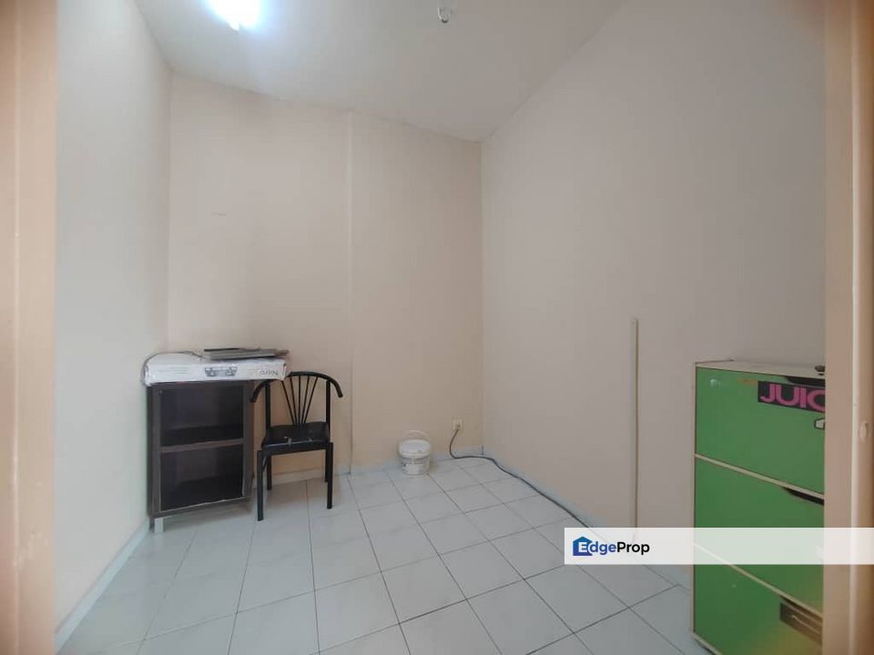 🔥 Larkin这个价位带家具的condo不多😍👍 #Larkin Utama Condominium🏙️ 1168sqft【2+1房2厕】, Johor, Johor Bahru