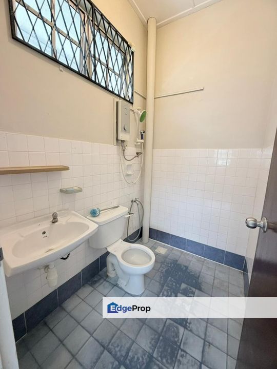 🔥 #Perling 稀有单层排楼出售🥰 22×80➕Endlot 旁边10尺地🏡 成熟华人区📍, Johor, Johor Bahru