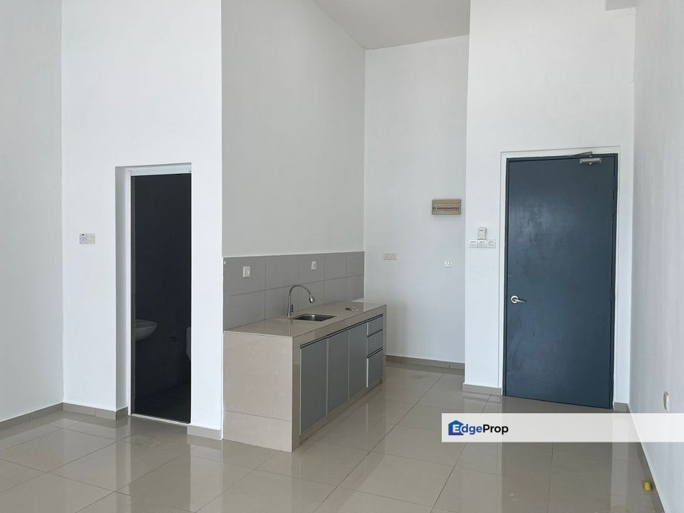 🔥低门槛投资‼️ #Megah Ria 市区 #D’Carlton Studio公寓🏙️ 靠近EDL通勤新加坡很方便🚗, Johor, Masai